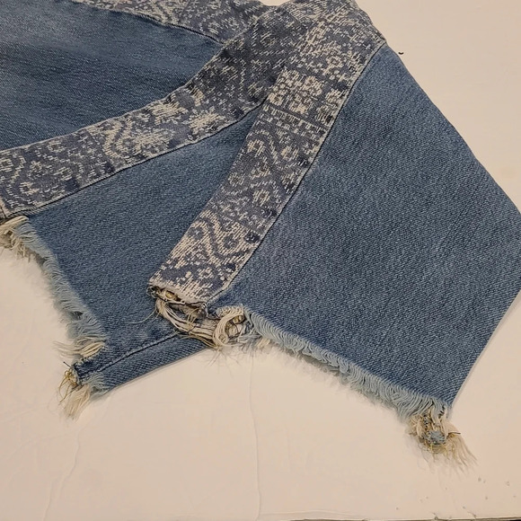 Free people women's Jeans sz.27 raw hem buttons fly Boyfriend - Picture 8 of 13